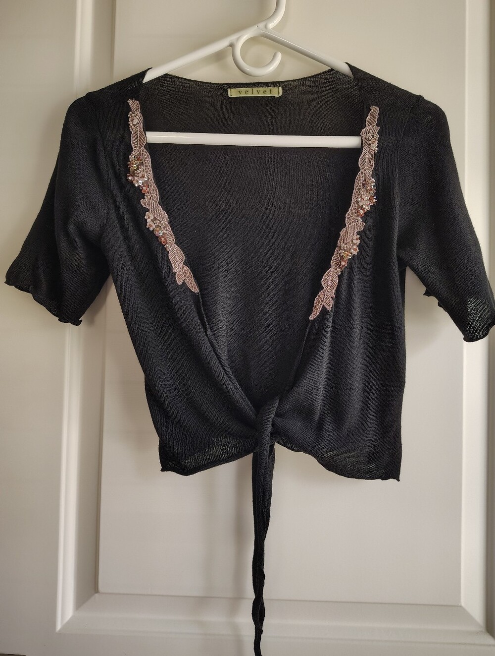 Velvet Black Beaded Tie Front Crop Cardigan Size Medium